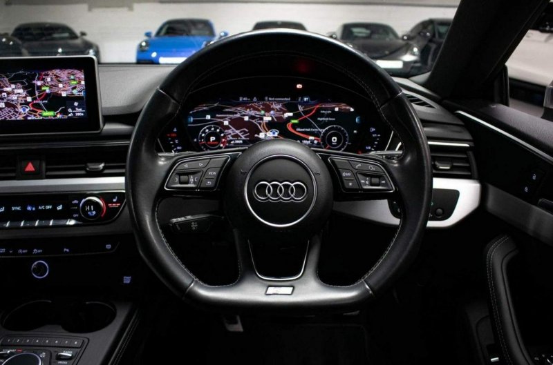 AUDI S5