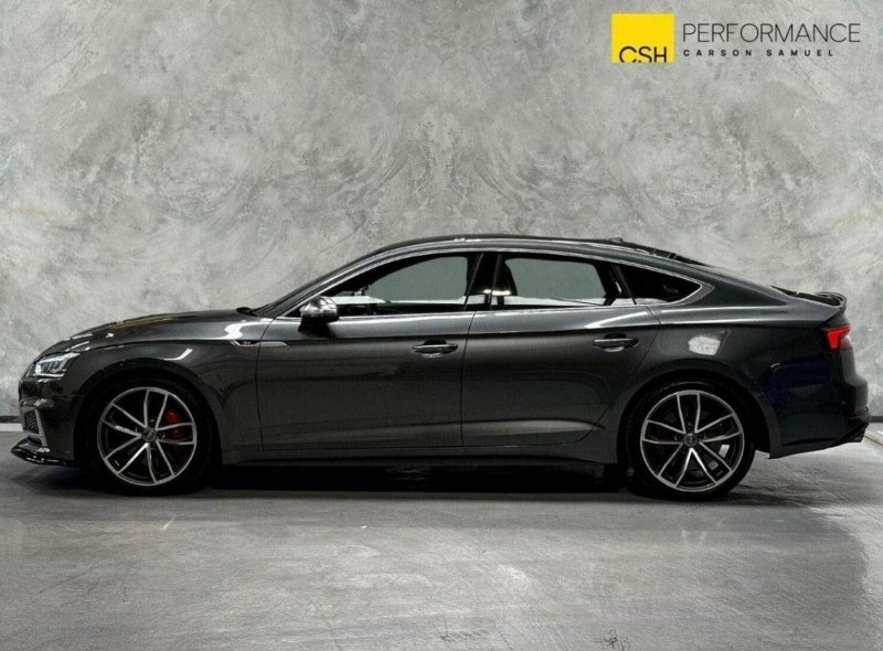 AUDI S5