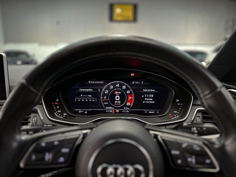AUDI S5