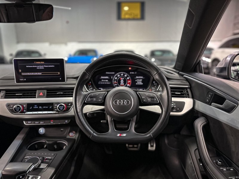 AUDI S5