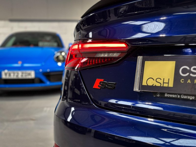 AUDI S5