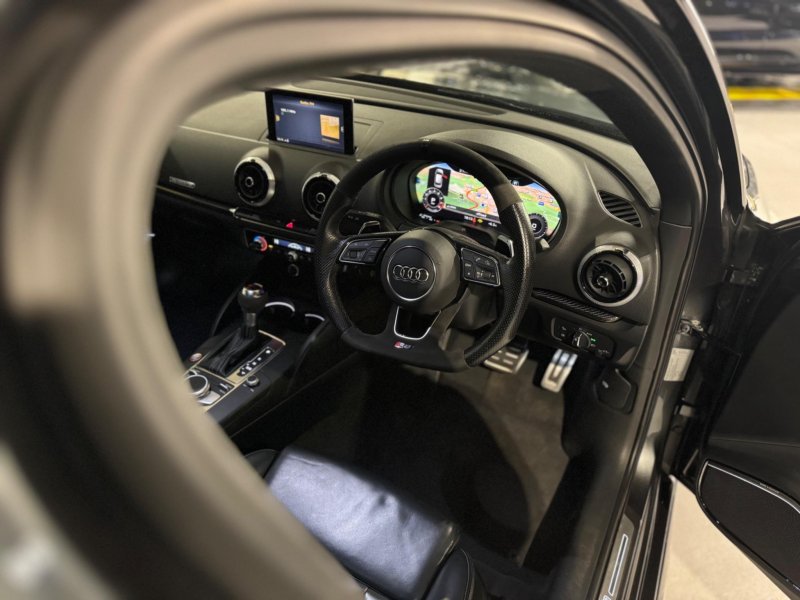 AUDI RS3