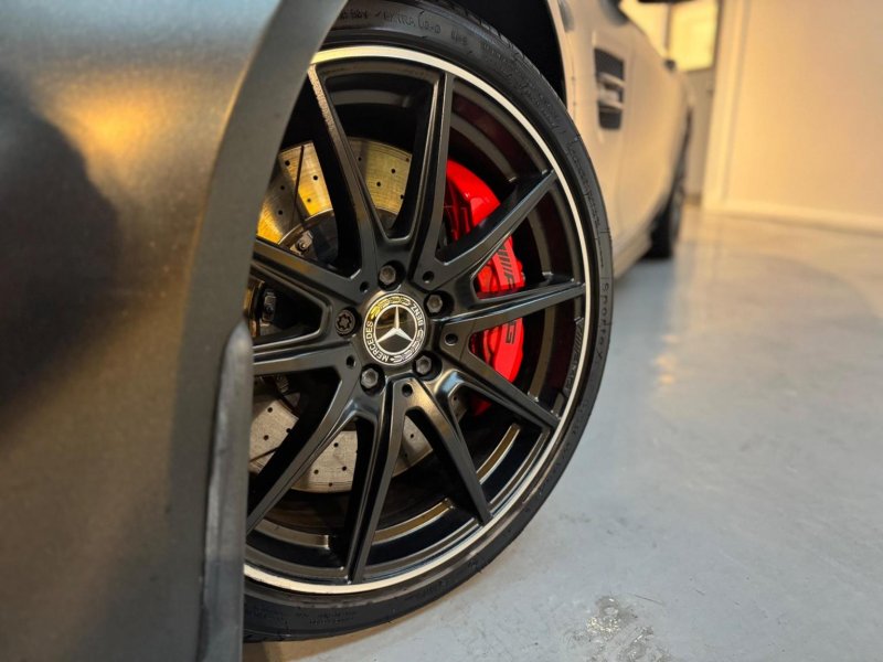 MERCEDES-BENZ AMG GT
