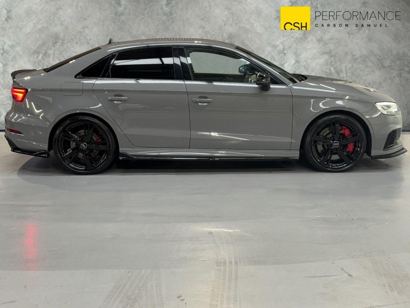 AUDI RS3