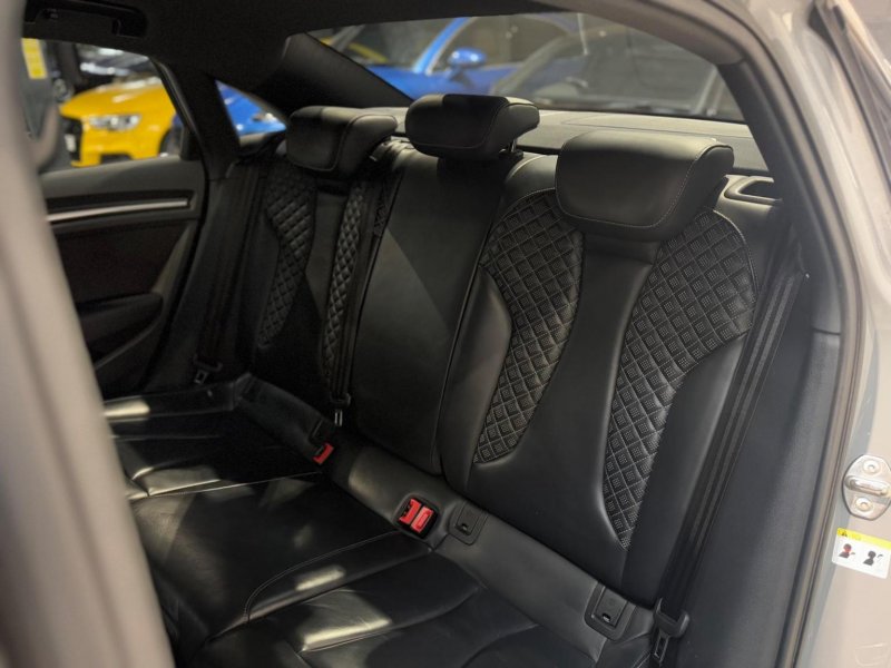 AUDI RS3