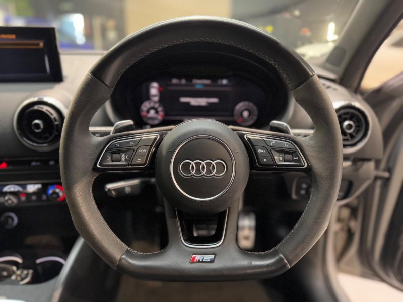 AUDI RS3