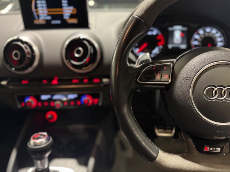 AUDI RS3
