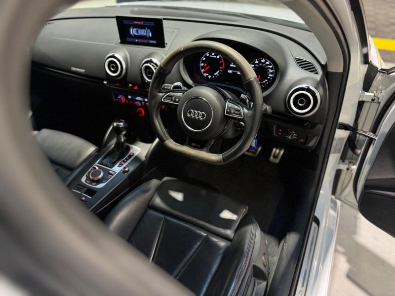 AUDI RS3