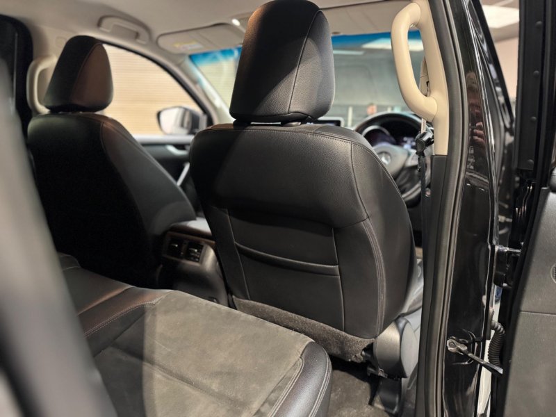 MERCEDES-BENZ X CLASS