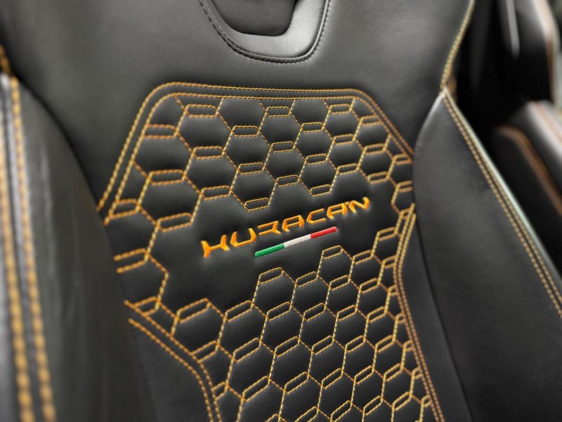 LAMBORGHINI HURACAN