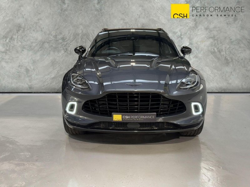 ASTON MARTIN DBX