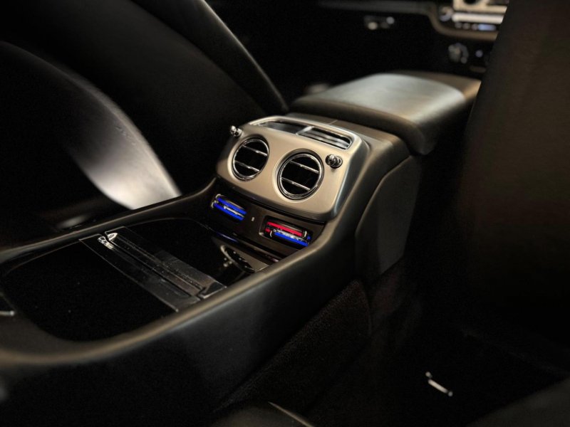ROLLS-ROYCE WRAITH