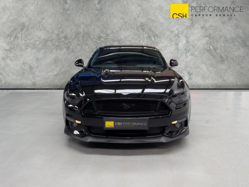 FORD MUSTANG