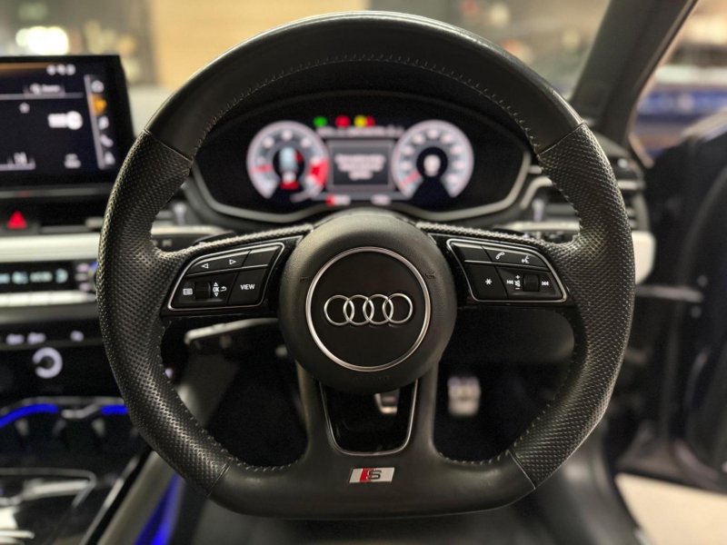 AUDI S4