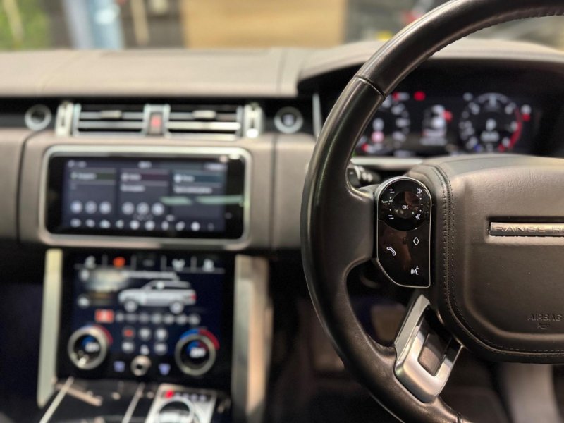 LAND ROVER RANGE ROVER