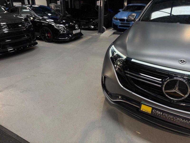 MERCEDES-BENZ EQC
